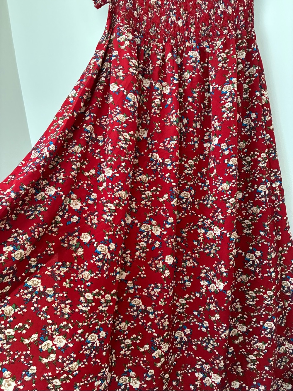 Red Floral Maxi dress- Lightweight Women’s Size large